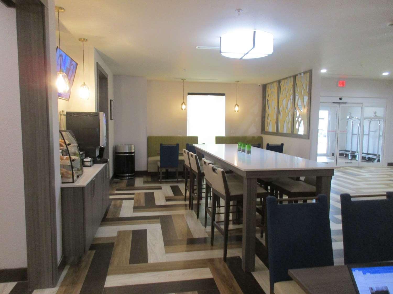 Best Western Green Oaks Inn La Vernia Buitenkant foto