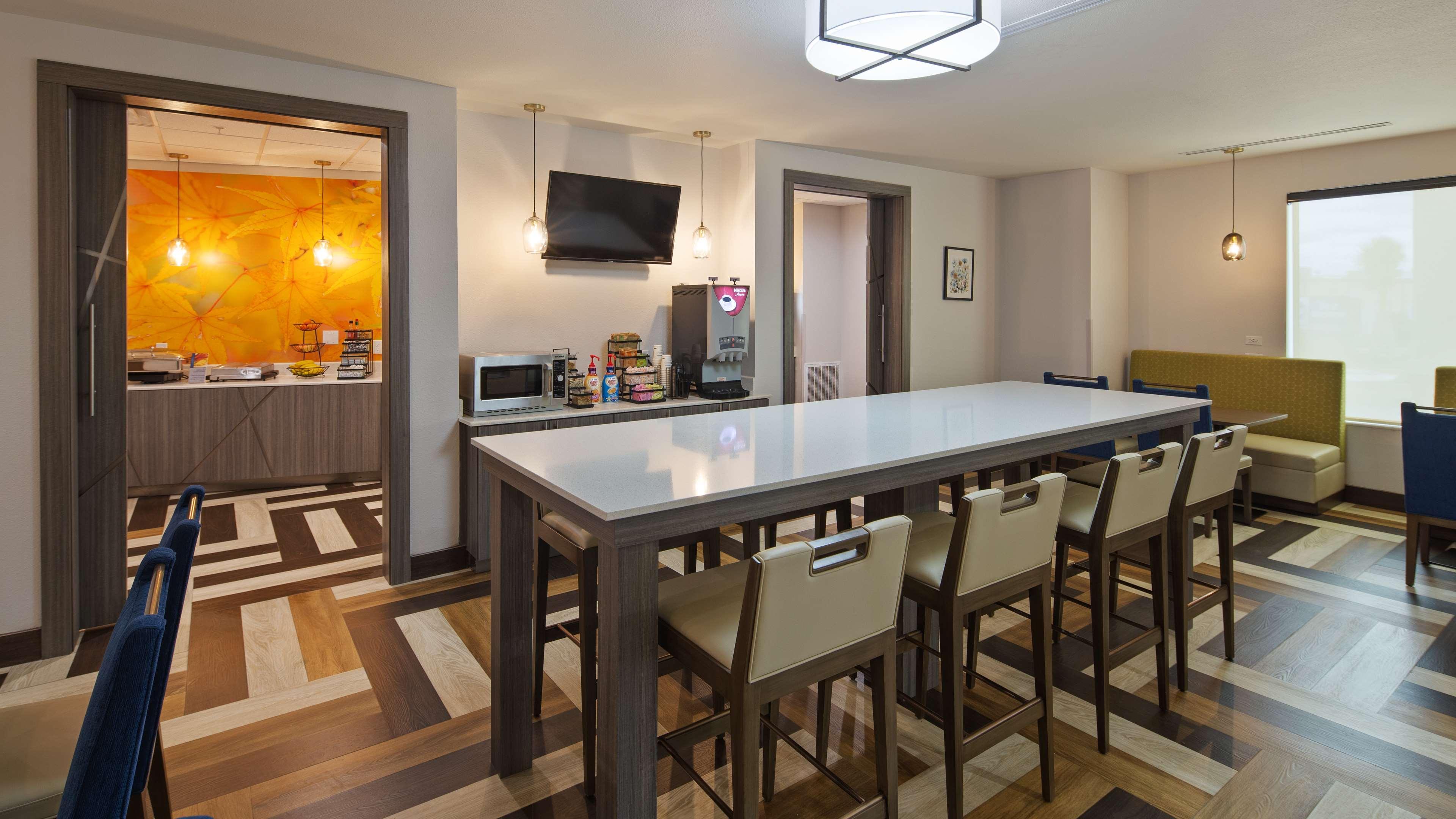 Best Western Green Oaks Inn La Vernia Buitenkant foto
